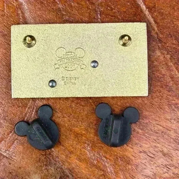 Tinker Bell Disney Trading Pin Just Chillin 2007 - Picture 3 of 5